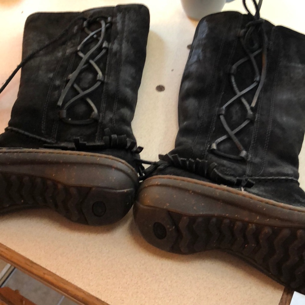 Ugg zip boots